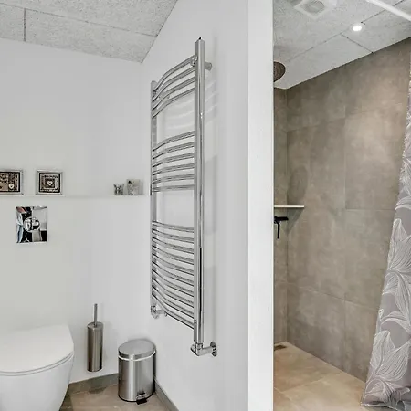 Maison Confortable à Avec Wifi *